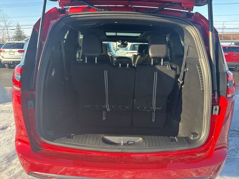 New 2026 Chrysler Pacifica Select image 16