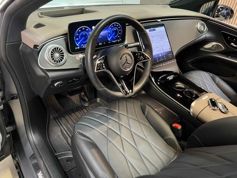 Used 2022 Mercedes-Benz EQS 450+ Sedan image 4