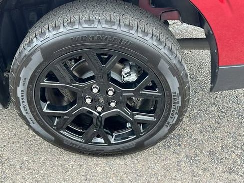 Certified 2025 Ford Maverick XLT w/ Black Appearance Package image 6