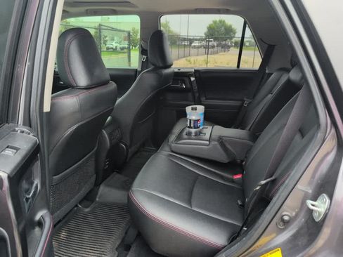Used 2019 Toyota 4Runner TRD Off-Road Premium AWD/4WD image 6