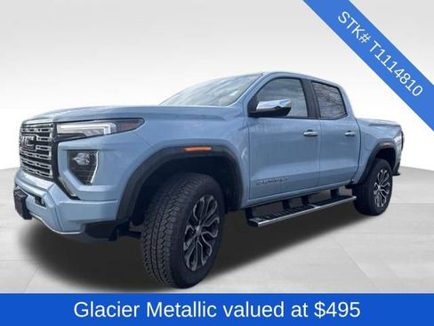 Used 2026 GMC Canyon Denali image 3