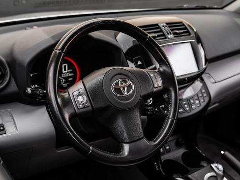 Used 2014 Toyota RAV4 EV FWD image 13