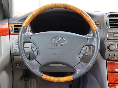 Used 2005 Lexus LS 430 image 18