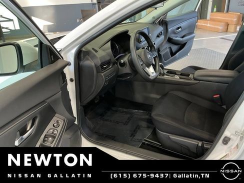 Used 2021 Nissan Sentra S FWD image 6