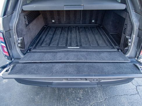 Used 2020 Land Rover Range Rover HSE image 35