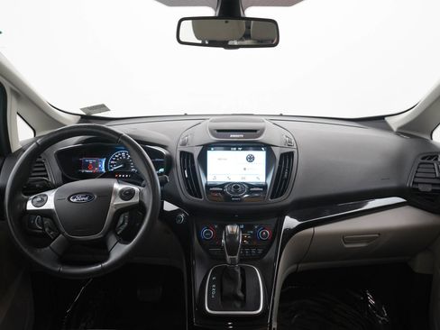 Used 2017 Ford C-MAX Titanium w/ Equipment Group 301A FWD image 13