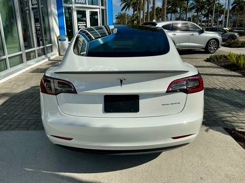 Used 2023 Tesla Model 3 Performance image 5