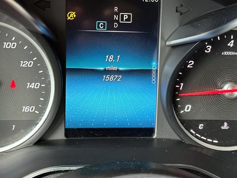 Certified 2022 Mercedes-Benz GLC 300 4MATIC image 39