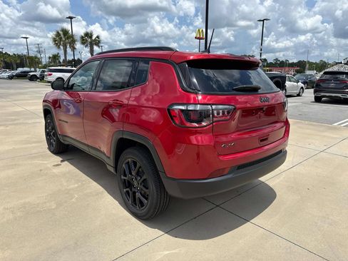 New 2026 Jeep Compass Latitude AWD/4WD image 5