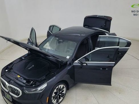 Used 2024 BMW i5 eDrive40i w/ Convenience Package RWD image 84