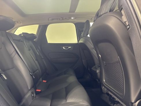 Used 2023 Volvo XC60 B5 Plus w/ Climate Package AWD/4WD image 25