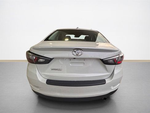 Used 2019 Toyota Yaris LE image 5