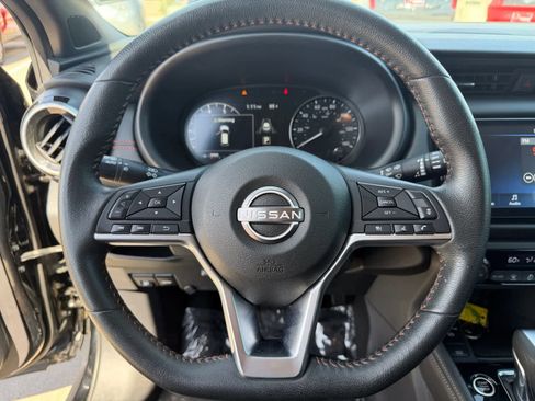 Certified 2024 Nissan Kicks SR image 16