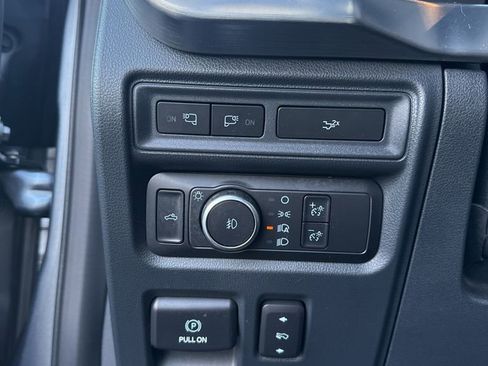 Used 2022 Ford F150 Lariat w/ Equipment Group 502A High image 15