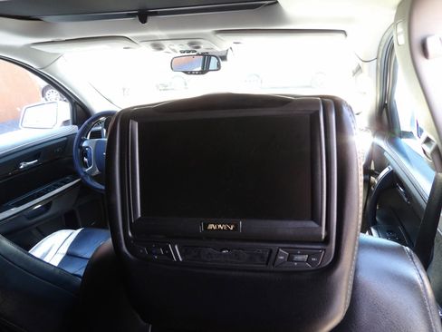 Used 2016 GMC Acadia Denali FWD image 25