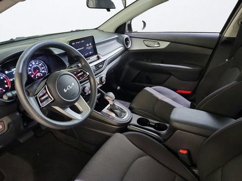 Certified 2024 Kia Forte LXS FWD image 11