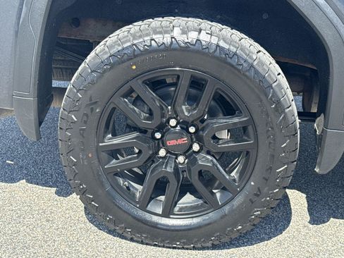Used 2020 GMC Sierra 1500 Elevation w/ Elevation Value Package AWD/4WD image 6