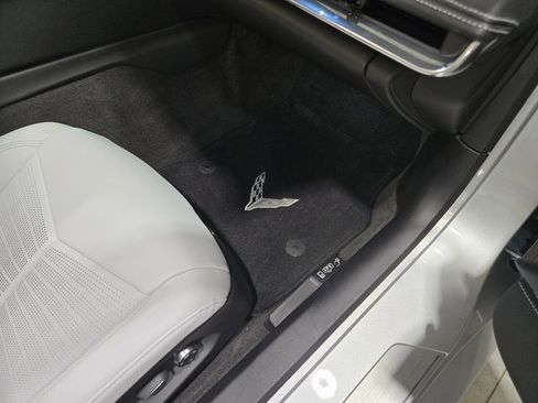 Used 2020 Chevrolet Corvette Stingray Premium Conv w/ 3LT Preferred Equipment Group image 31