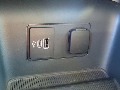 Used 2026 Ford Explorer Active RWD image 13