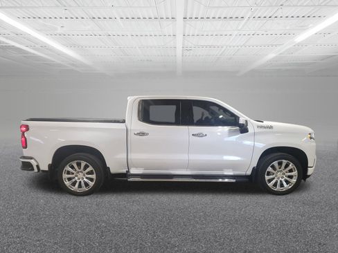 Used 2021 Chevrolet Silverado 1500 High Country w/ Technology Package image 5