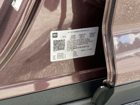 Used 2024 GMC Acadia Elevation FWD image 37