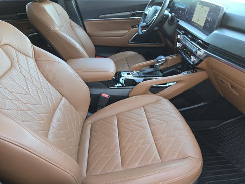 Used 2025 Kia Telluride SX Prestige X-Line image 14