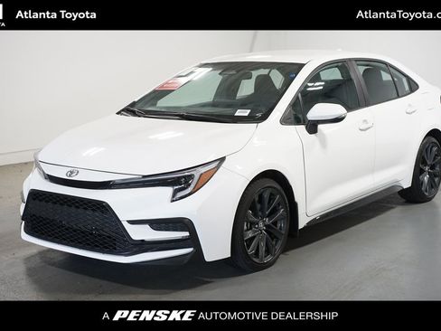 Used 2025 Toyota Corolla SE image 1