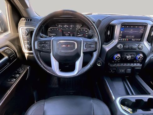 Used 2022 GMC Sierra 1500 SLT w/ SLT Premium Plus Package AWD/4WD image 5