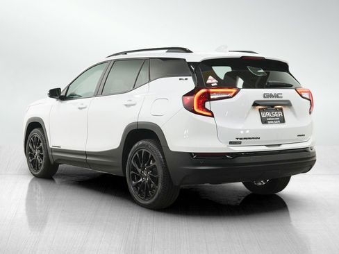 Used 2024 GMC Terrain SLE w/ Driver Convenience Package AWD/4WD image 3