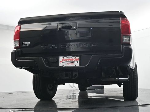 Used 2023 Toyota Tacoma SR AWD/4WD image 39