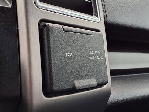 Used 2016 Ford F150 Platinum w/ Equipment Group 701A Luxury image 18