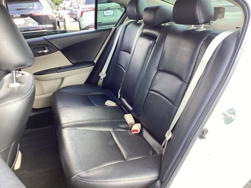 Used 2014 Honda Accord LX image 34