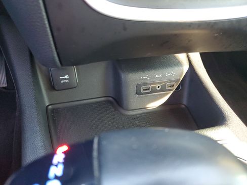 Used 2019 Dodge Durango SXT w/ 3rd Row Seating Group image 22