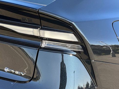 New 2026 Toyota Prius Plug-In Hybrid FWD image 31