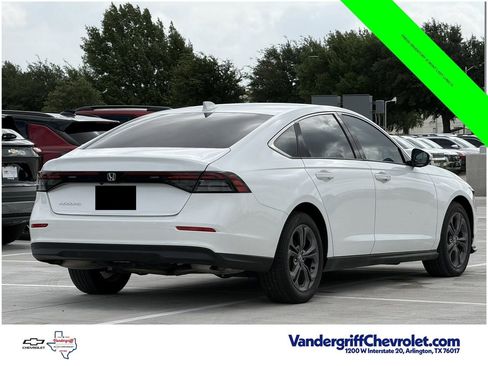 Used 2023 Honda Accord EX image 4