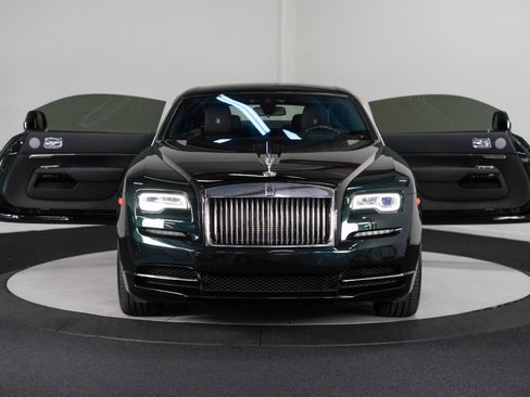 Used 2017 Rolls-Royce Wraith RWD image 12