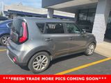 Used 2017 Kia Soul + image 3