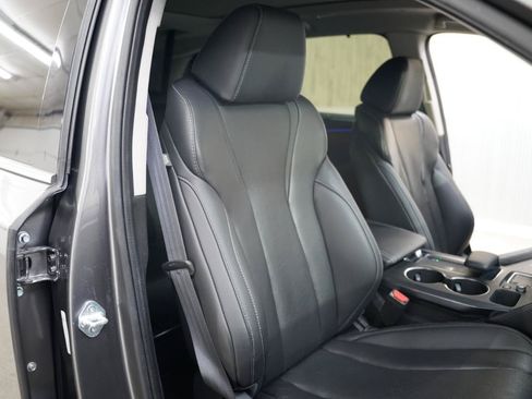 Used 2022 Acura MDX w/ Technology Package FWD image 32