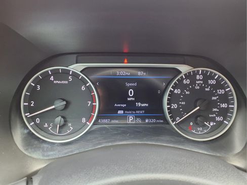 Used 2024 Nissan Sentra SR FWD image 16