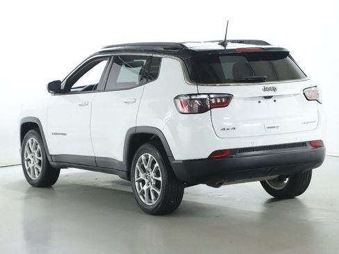 Used 2025 Jeep Compass Limited AWD/4WD image 40