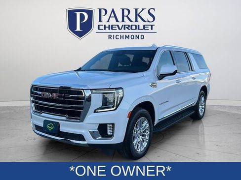 Certified 2023 GMC Yukon XL SLT AWD/4WD image 3