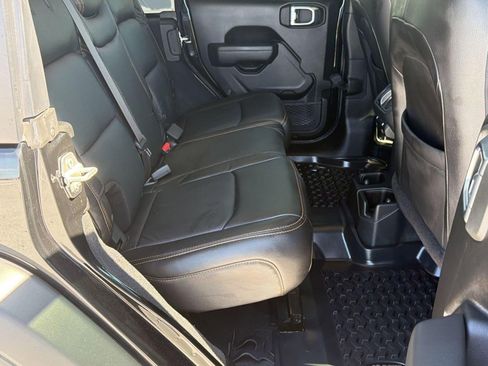 Used 2024 Jeep Wrangler Unlimited Sport AWD/4WD image 26