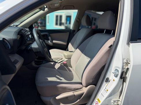 Used 2008 Toyota RAV4 4WD image 10