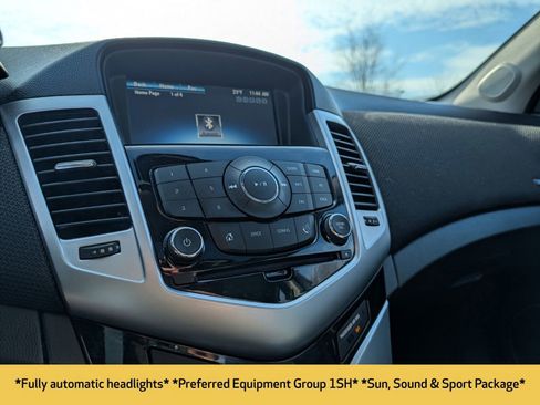 Used 2016 Chevrolet Cruze LT w/ Sun, Sound and Sport Package image 6