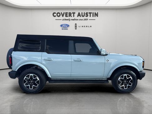 Used 2023 Ford Bronco Outer Banks AWD/4WD image 6