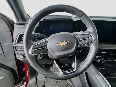 Certified 2025 Chevrolet Suburban Premier AWD/4WD image 11
