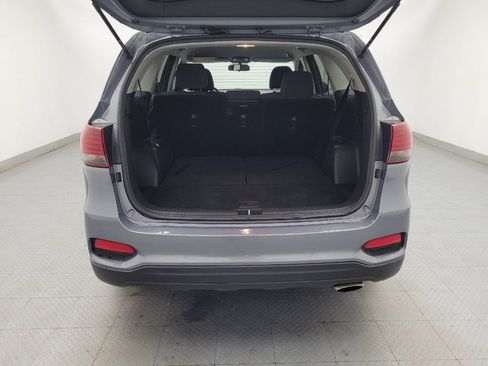 Used 2020 Kia Sorento LX image 29