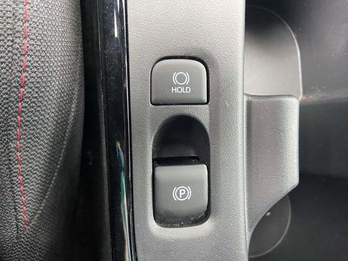 Used 2025 Toyota Corolla SE image 24