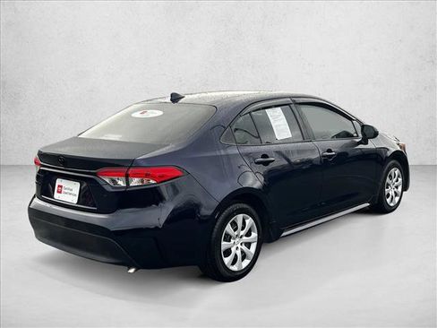 Certified 2024 Toyota Corolla LE image 5