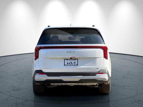 New 2026 Kia Carnival EX FWD image 5